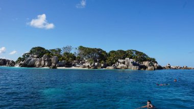 Seyşel Adaları 'ndaki inanılmaz tropikal manzara