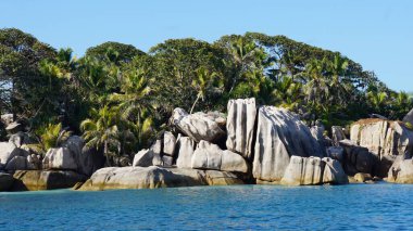 Seyşel Adaları 'ndaki inanılmaz tropikal manzara