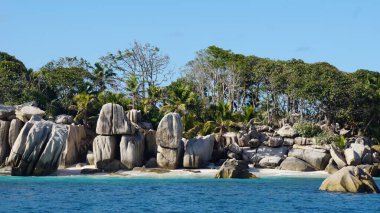 Seyşel Adaları 'ndaki inanılmaz tropikal manzara