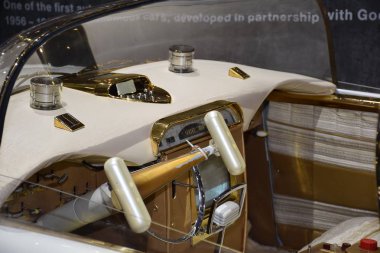 Cenevre, İsviçre - 03 Mart 2019: 89 Gims 'de Altın Sahara II