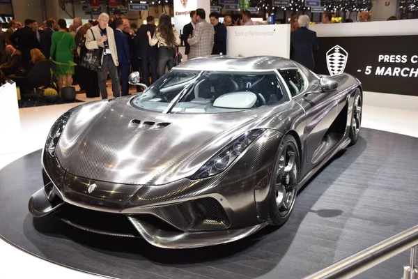 Geneva, Elveția - 04 martie 2019: Koenigsegg Regera la GIMS 89 — Fotografie, imagine de stoc