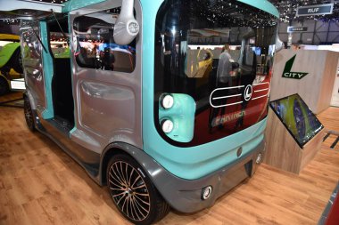 Cenevre, İsviçre - Mart 06, 2019: L Şehri 89.