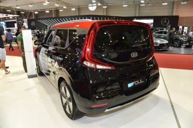 Sofya, Bulgaristan - 15 Ekim 2019: Sofya Motor Fuarında Kia e-soul