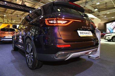 Sofya, Bulgaristan - 15 Ekim 2019: Renault Koleos Sofya Motor Fuarında