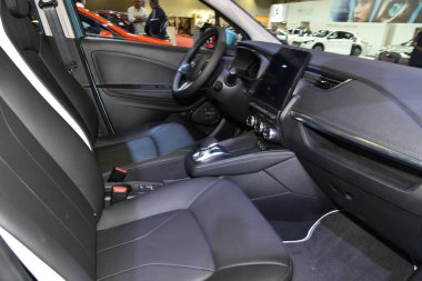 Sofya, Bulgaristan - 15 Ekim 2019: Renault Zoe Sofya Motor Fuarında