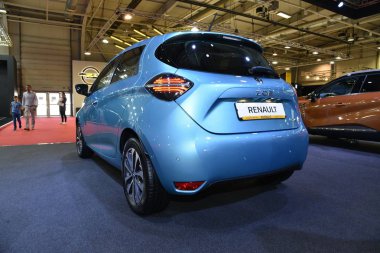 Sofya, Bulgaristan - 15 Ekim 2019: Renault Zoe Sofya Motor Fuarında