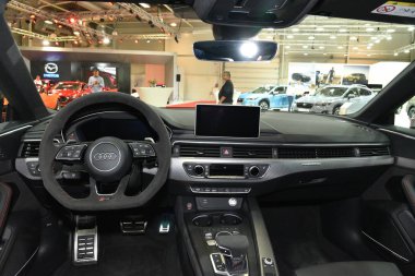 Sofya, Bulgaristan - 11 Ekim 2019: Audi Rs5 Sofya Motor Fuarında