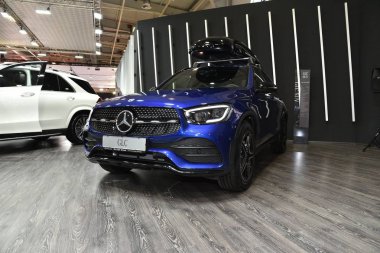 Sofya, Bulgaristan - 11 Ekim 2019: Mercedes-Benz Glc Sofya Motor Fuarında