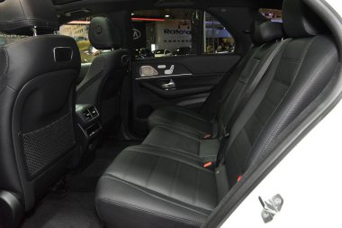 Sofya, Bulgaristan - 11 Ekim 2019: Mercedes-Benz Gle 450 Sofya Otomobil Fuarında 450