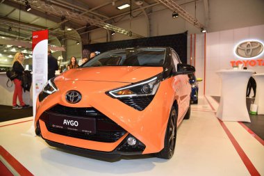 Sofya, Bulgaristan - 11 Ekim 2019: Toyota Aygo Sofya Motor Fuarında