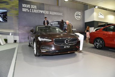 Sofya, Bulgaristan - 11 Ekim 2019: Volvo S90 Sofya Motor Fuarında