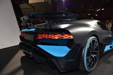 Paris, Fransa - 03 Ekim 2018: Paris Motor Fuarında Bugatti Divo