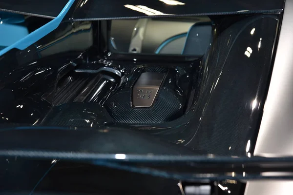 Париж, Франция - 03 октября 2018 года: Bugatti Divo на Парижском автосалоне — стоковое фото