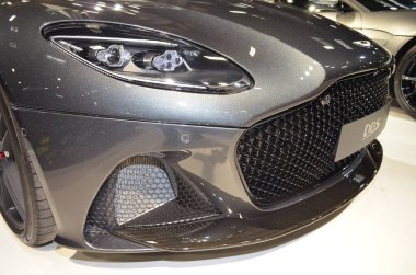 Paris, Fransa - 02 Ekim 2018: Aston Martin Dbs Paris Motor Fuarında