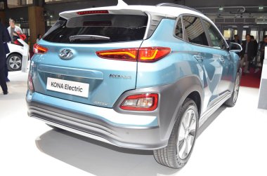 Paris, Fransa - 02 Ekim 2018: Hyundai Kona Electric Paris Motor Fuarında