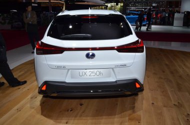 Paris, Fransa - Ekim 03, 2018: Lexus Ux Paris Motor Fuarında 250 saat
