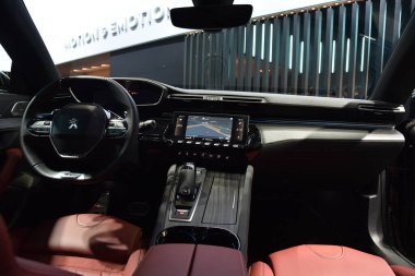 Paris, Fransa - 02 Ekim 2018: Peugeot 508 Paris Motor Fuarının İlk Baskısı