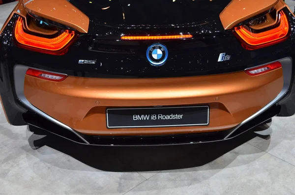 Genebra, Suíça, Março 06-2018: BMW i8 Roadster na GIMS — Fotografia de Stock