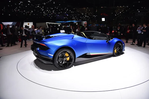 Genebra, Suíça, 06 de março de 2018: Lamborghini Huracan Performante Spyder no GIMS — Fotografia de Stock