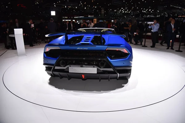 Cenevre, İsviçre, Mart 06-2018: Lamborghini Huracan Performante Spyder at Gims — Stok fotoğraf