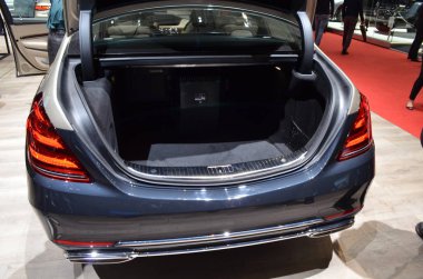 Cenevre, İsviçre, Mart 06-2018: Mercedes Maybach S650 at Gims