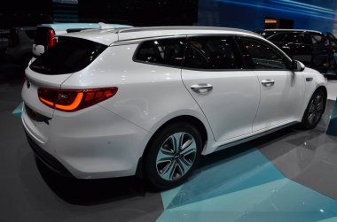Cenevre, İsviçre, Mart 06-2018: Kia Optima Sw Eklenti Melezi at Gims