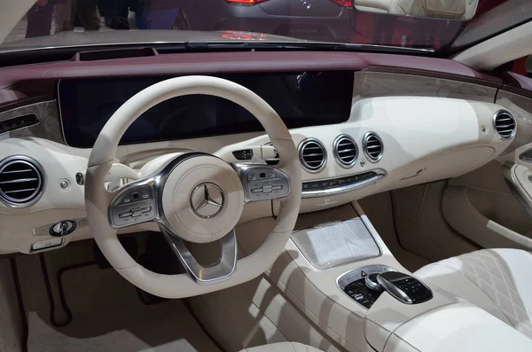 Geneva, Switzerland, March 06-2018: Mercedes S 560 Cabriolet at Gims — 스톡 사진