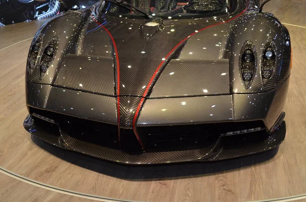 Genf, Svájc, 2018. március 06-06.: Pagani Huayra Roadster Gimsben — Stock Fotó