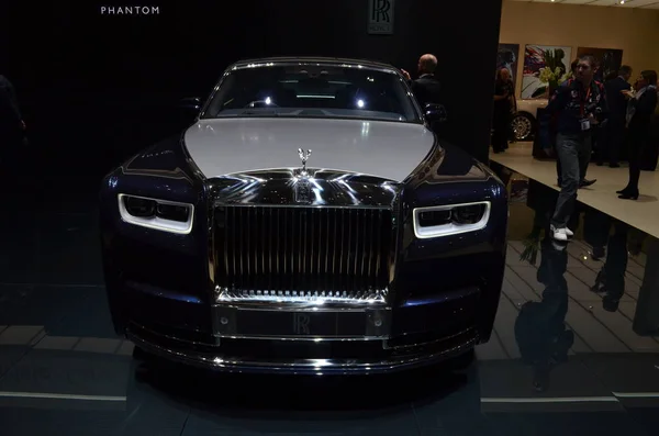 Genf, Schweiz, märz 06-2018: rolls royce phantom one of one at gims — Stockfoto