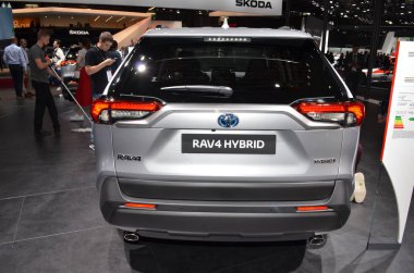Paris, Fransa - Ekim 03, 2018: Toyota Rav4 Hibrit Paris Motor Fuarı