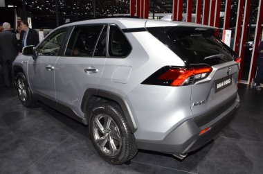 Paris, Fransa - Ekim 03, 2018: Toyota Rav4 Hibrit Paris Motor Fuarı