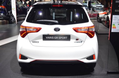 Paris, Fransa - Ekim 03, 2018: Toyota Yaris Gr Sport & Hybrid Paris Motor Show 'da