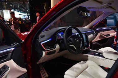 Paris, Fransa - 02 Ekim 2018: Vinfast Lux Sa2.0 Paris Motor Fuarı