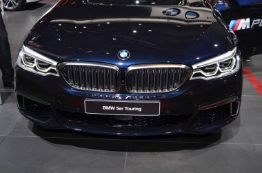 Frankfurt, Almanya, 12-2017: Iaa 2017 'de Bmw 5 Serisi Turnesi
