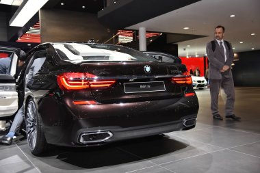 Frankfurt, Almanya, 12-2017: Iaa 2017 'de Bmw 7 Serisi