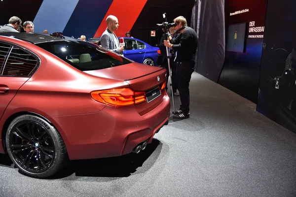 Frankfurt, Alemanha, 12 de setembro de 2017: BMW M5 na IAA 2017 — Fotografia de Stock