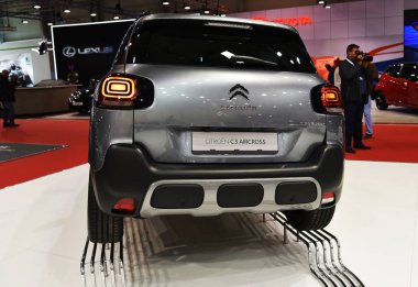 Sofya, Bulgaristan, 13-2017: Citroen C3 Aircross Sofya Motor Fuarında