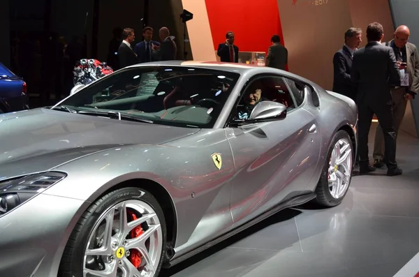 Frankfurt, Alemania, 12 de septiembre de 2017: Ferrari 812 Superfast en IAA 2017 — Foto de Stock