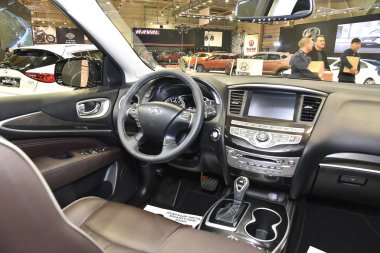 Sofya, Bulgaristan, 13-2017: Sofya Motor Fuarında Infiniti Qx60