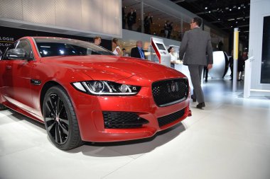 Frankfurt, Almanya, 12-2017: Iaa 2017 'de Jaguar Xe