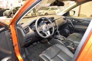 Sofya, Bulgaristan, 13-2017: Sofya Motor Fuarında Nissan X-Trail