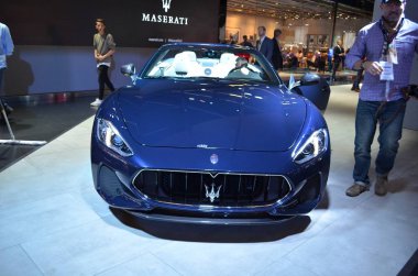 Frankfurt, Almanya, 12-2017: Maserati Grancabrio Spor Iaa 2017