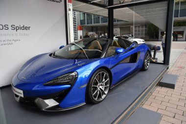 Frankfurt, Almanya, 12 Eylül 2017: Iaa 2017 'de Mclaren 570 Örümcek