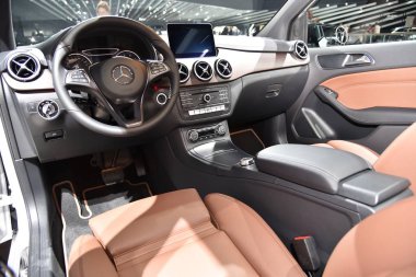 Frankfurt, Almanya, 13 Eylül 2017: Mercedes-Benz B 200, Iaa 2017
