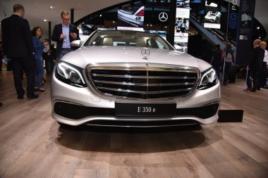 Frankfurt, Almanya, 13 Eylül 2017: Mercedes-Benz E 350 e, Iaa 2017