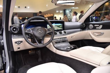 Frankfurt, Almanya, 13 Eylül 2017: Mercedes-Benz E 350 e, Iaa 2017