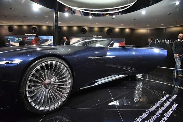 ドイツ・フランクフルト、 2017年9月13日: Vision Mercedes-Maybach 6 Cabriolet at Iaa 2017 — ストック写真