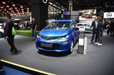 Frankfurt, Almanya, 12-2017: Iaa 2017 'de Opel Ampera-e