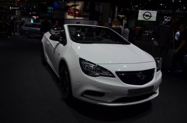 Frankfurt, Almanya, 12-2017: Iaa 2017 'de Opel Cascada