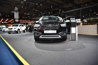 Frankfurt, Almanya, 12-2017: Opel Crossland X, Iaa 2017